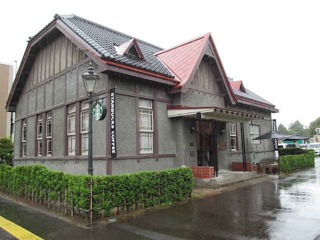 弘前市スターバックスコーヒー外観