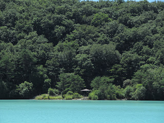 レストハウスから見た潟沼