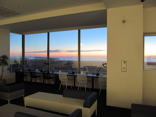 海が見える休憩室カウンター