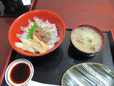 昆布〆たらと醤油漬け真鱈子の親子丼＆寒鱈汁