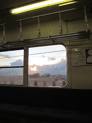 車窓から見た夕日